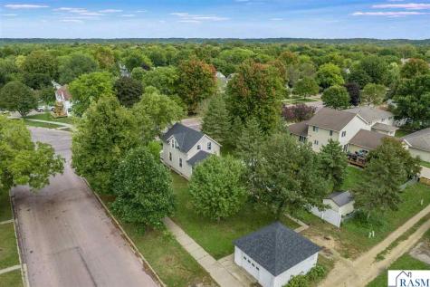 428 W Broadway Avenue St. Peter MN 56082