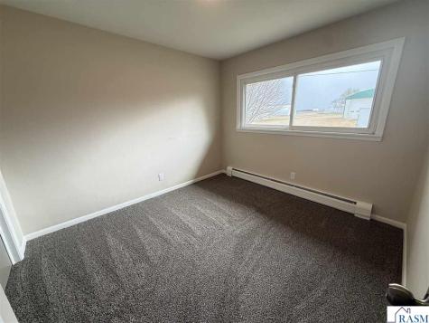 402 E North Street Waldorf MN 56091