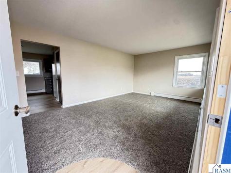 402 E North Street Waldorf MN 56091