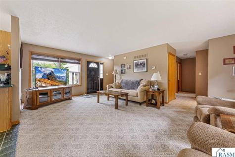 308 Meadow Woods Drive Mankato MN 56001