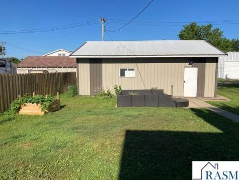 108 7th Avenue NE Sleepy Eye MN 56085