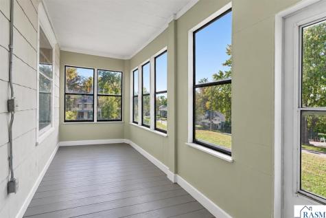 203 N 3rd Street Le Sueur MN 56058