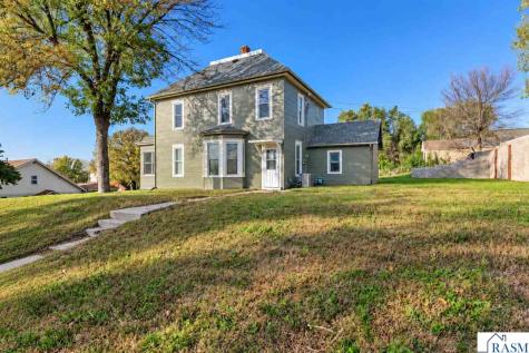 203 N 3rd Street Le Sueur MN 56058