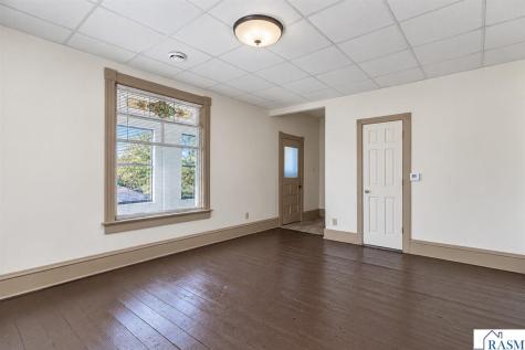 203 N 3rd Street Le Sueur MN 56058