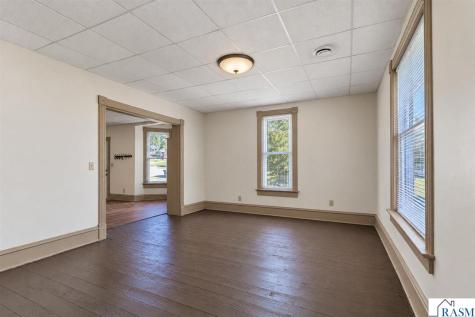203 N 3rd Street Le Sueur MN 56058