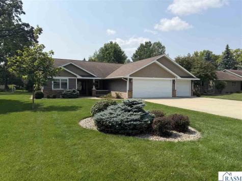 812 Summit Avenue New Ulm MN 56073