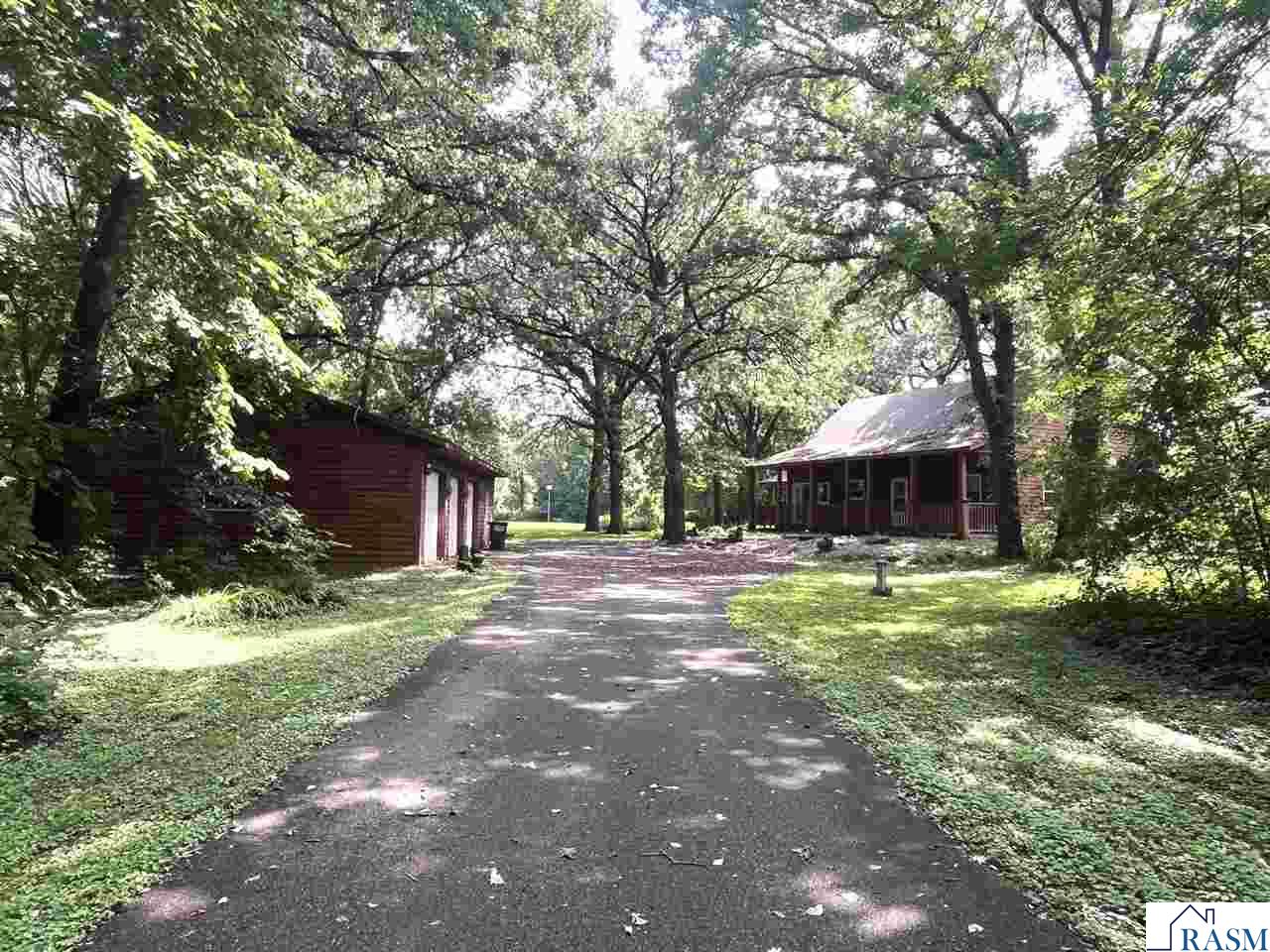 44221 Rabbit Road St. Peter MN 56082