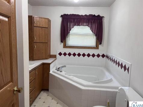 44221 Rabbit Road St. Peter MN 56082