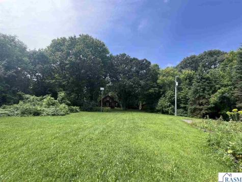44221 Rabbit Road St. Peter MN 56082