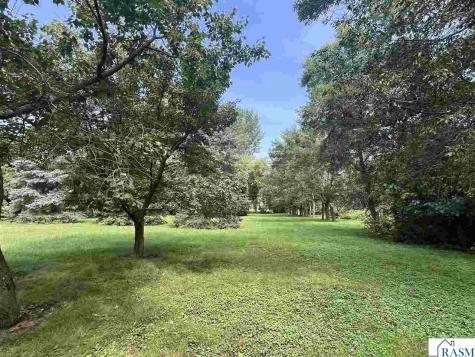 44221 Rabbit Road St. Peter MN 56082
