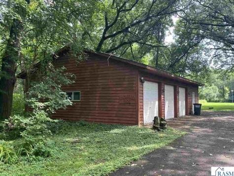 44221 Rabbit Road St. Peter MN 56082