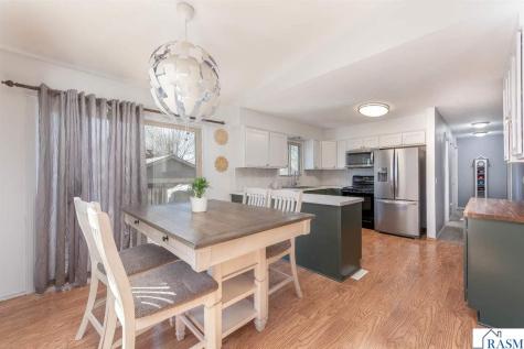 1032 Shady Oak Drive North Mankato MN 56003