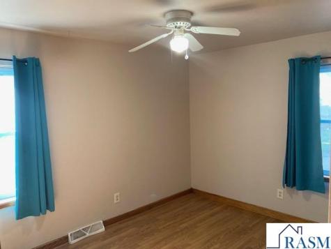 405 Main Street East Sleepy Eye MN 56085
