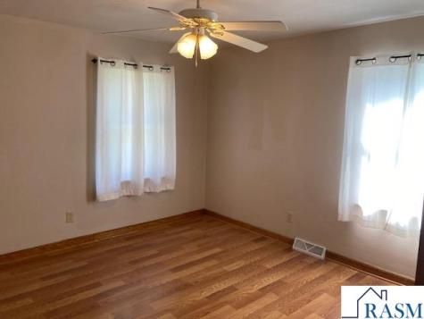 405 Main Street East Sleepy Eye MN 56085