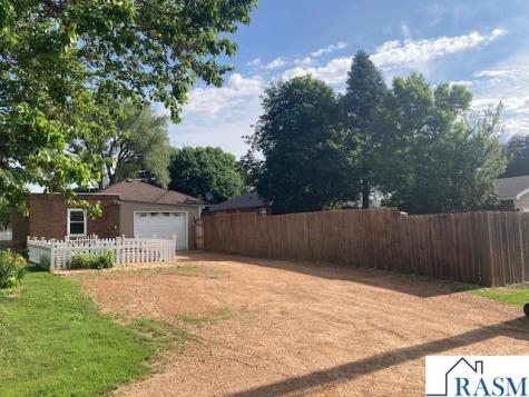 405 Main Street East Sleepy Eye MN 56085