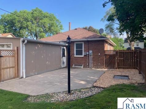 405 Main Street East Sleepy Eye MN 56085