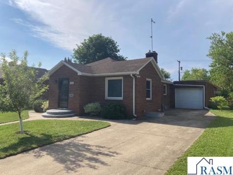 405 Main Street East Sleepy Eye MN 56085