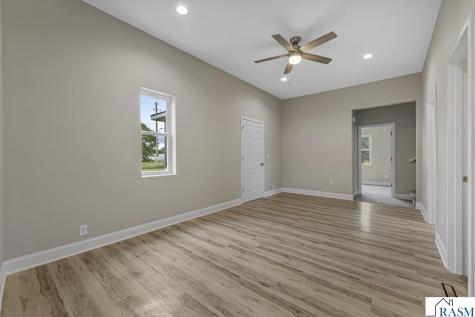 515 SW Benzel Avenue Madelia MN 56062