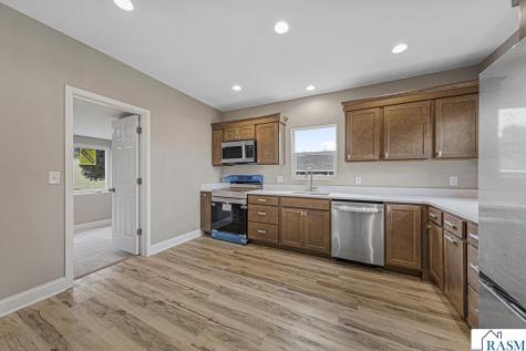 515 SW Benzel Avenue Madelia MN 56062