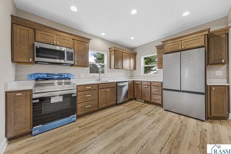 515 SW Benzel Avenue Madelia MN 56062