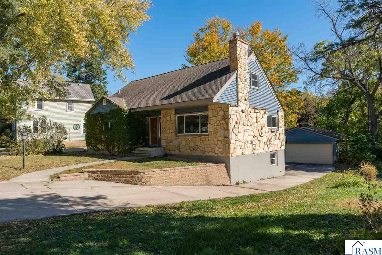 7 Dellview Lane Mankato MN 56001