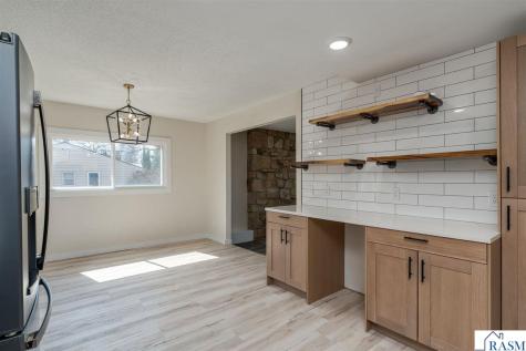 7 Dellview Lane Mankato MN 56001