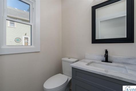 7 Dellview Lane Mankato MN 56001