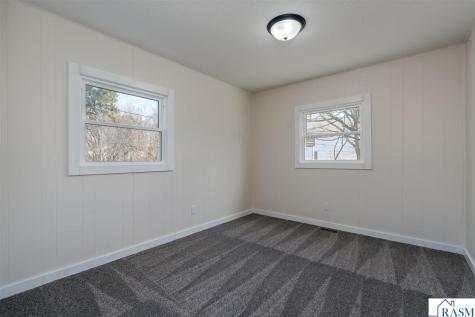 7 Dellview Lane Mankato MN 56001