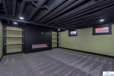 7 Dellview Lane Mankato MN 56001