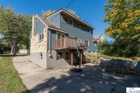 7 Dellview Lane Mankato MN 56001