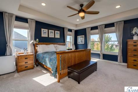 15 Prairie Court North Mankato MN 56003