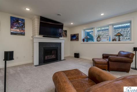 15 Prairie Court North Mankato MN 56003