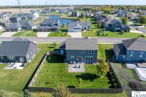 15 Prairie Court North Mankato MN 56003
