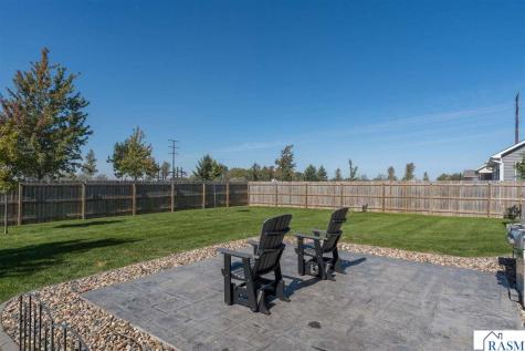 15 Prairie Court North Mankato MN 56003