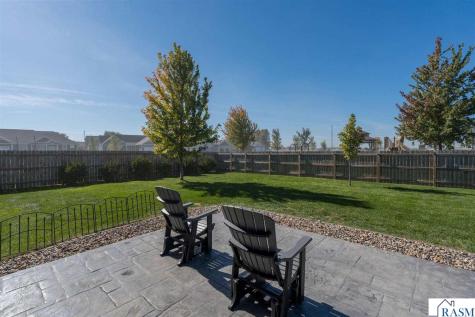 15 Prairie Court North Mankato MN 56003