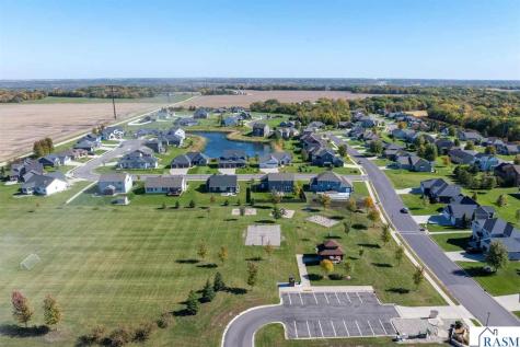 15 Prairie Court North Mankato MN 56003