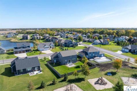 15 Prairie Court North Mankato MN 56003