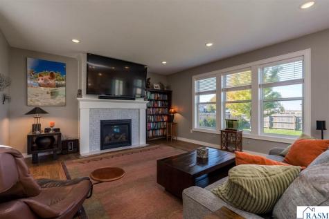 15 Prairie Court North Mankato MN 56003