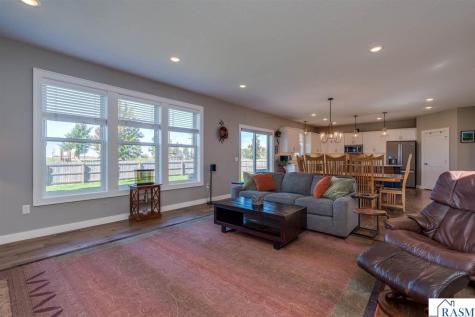 15 Prairie Court North Mankato MN 56003
