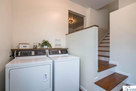 404 E Paquin Street Waterville MN 56096-1532