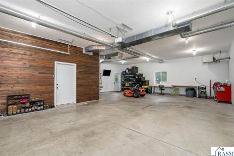 404 E Paquin Street Waterville MN 56096-1532