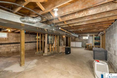 404 E Paquin Street Waterville MN 56096-1532