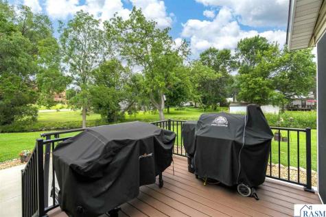 404 E Paquin Street Waterville MN 56096-1532