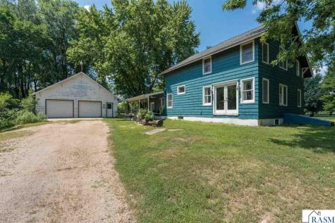 223 SW Joy Avenue Madelia MN 56062