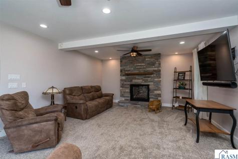 223 SW Joy Avenue Madelia MN 56062