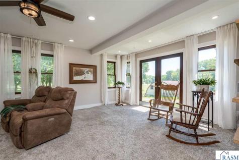 223 SW Joy Avenue Madelia MN 56062