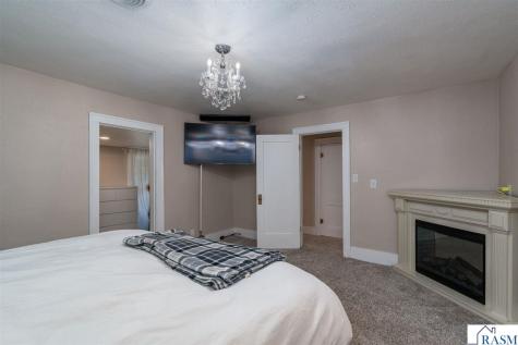 223 SW Joy Avenue Madelia MN 56062