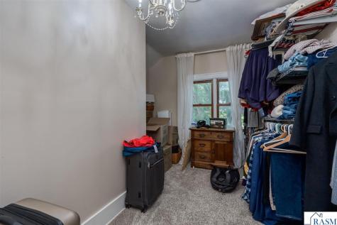 223 SW Joy Avenue Madelia MN 56062