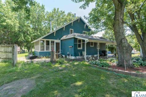 223 SW Joy Avenue Madelia MN 56062