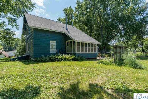 223 SW Joy Avenue Madelia MN 56062